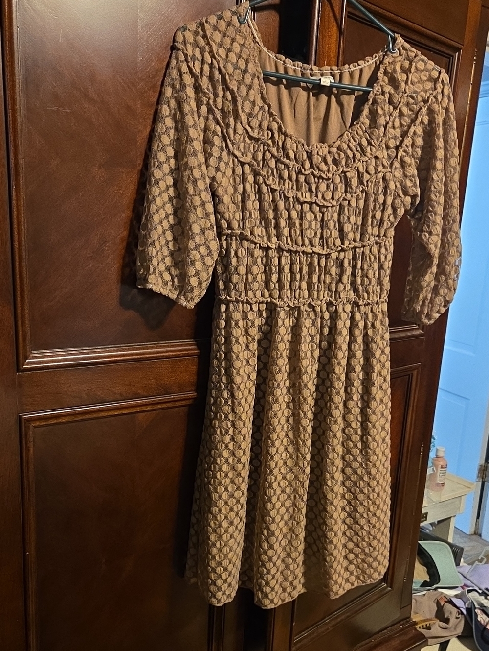 Umgee‎ Tan Textured Midi Dress with Ruffle Yoke